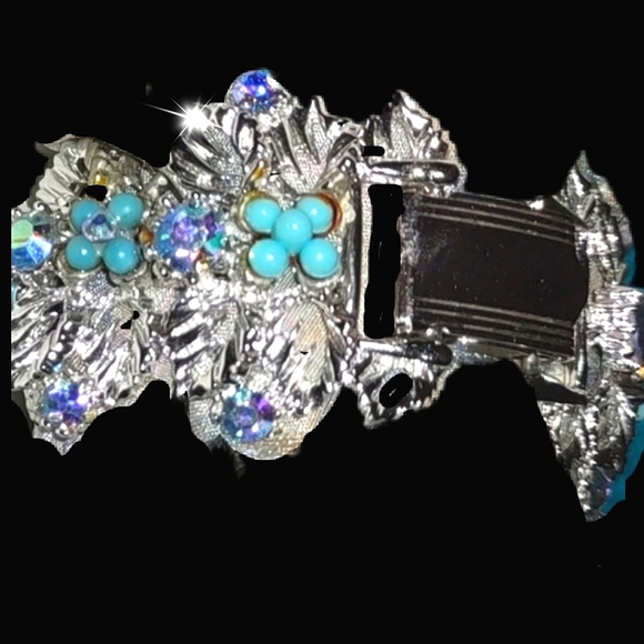 Coro Jeweled Vintage Bracelet - Picture 7 of 16